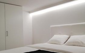 BIOMA Modern&Minimalist Apartment